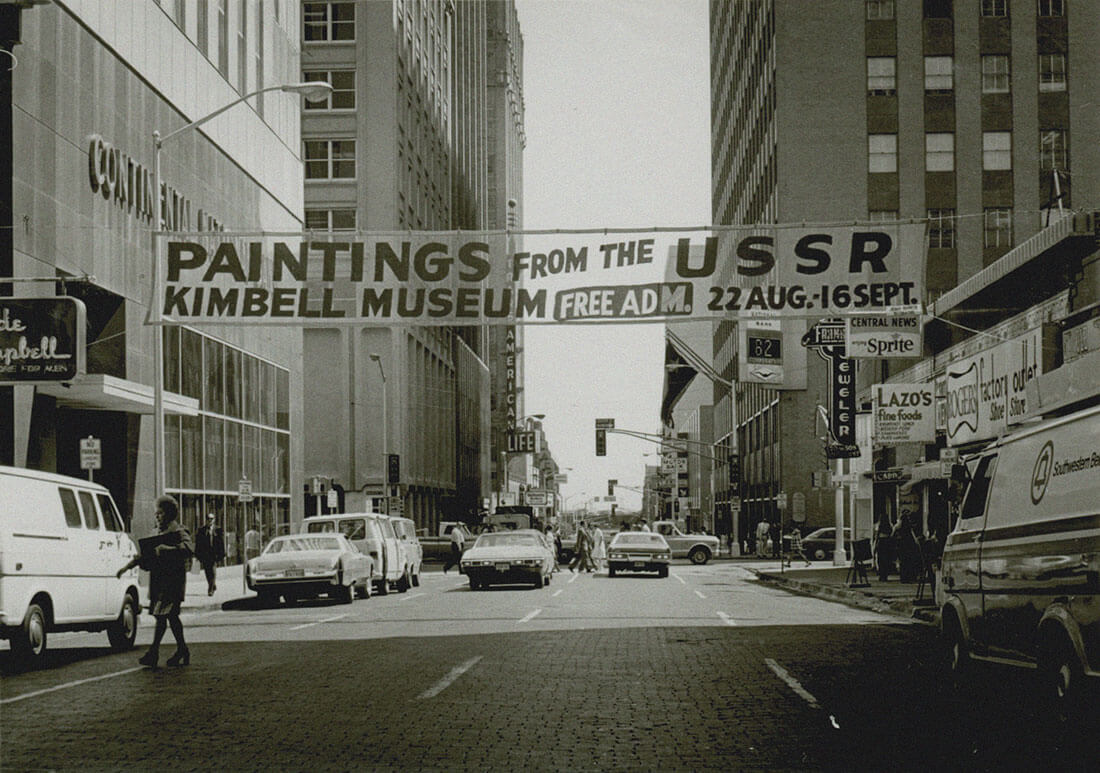 A banner in downtown Fort Worth advertises the Kimbell’s first exhibition, 1973